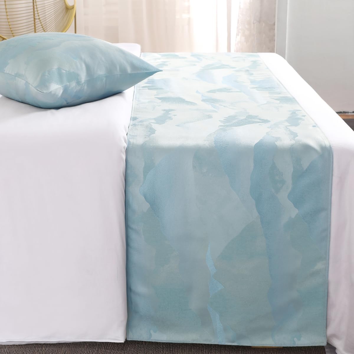 AMBERIS Bed Runners & Scarves, Modern Style Bed Scarf No Fading Soft (Pillowcases Sold Separately)