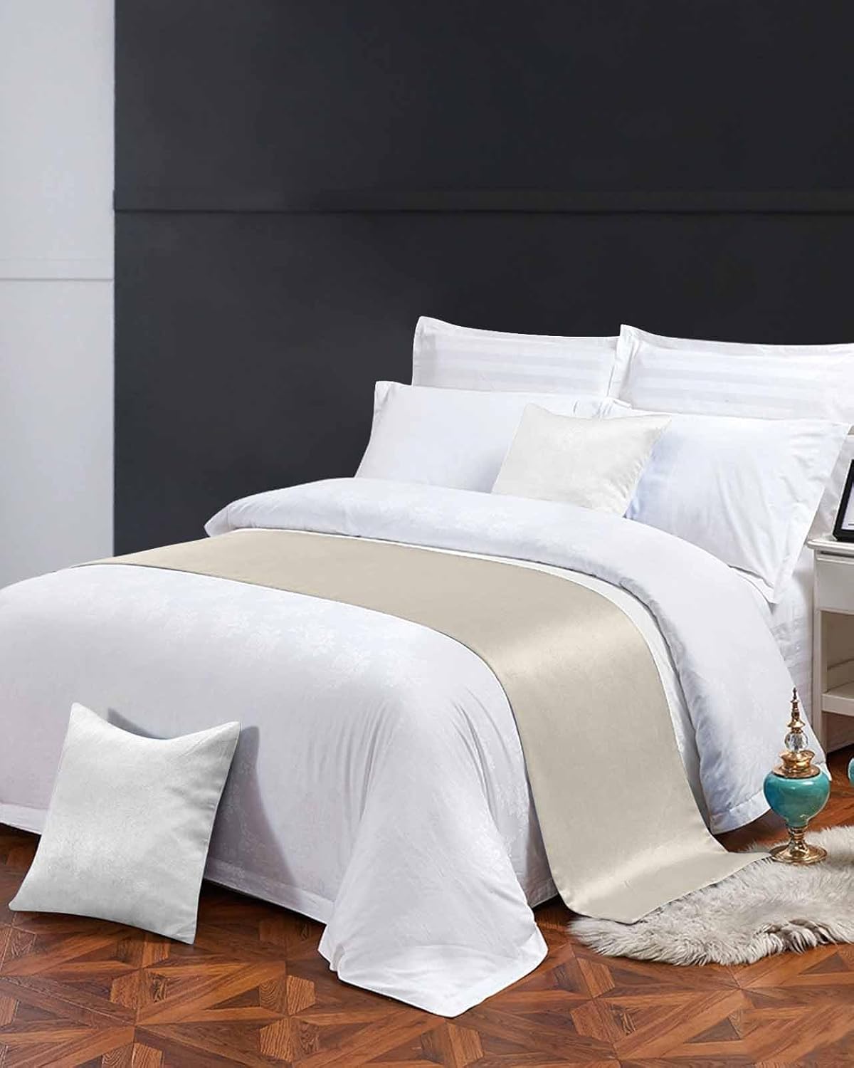 DecorLovee Ivory White Bed Runners for Queen Size Bed, Modern Decorative Bed Throws for Foot of Bed, Farmhouse Pure Ivory White Bed Runner Sofa Throw Bedding Scarf Protector Slipcover for Bedroom