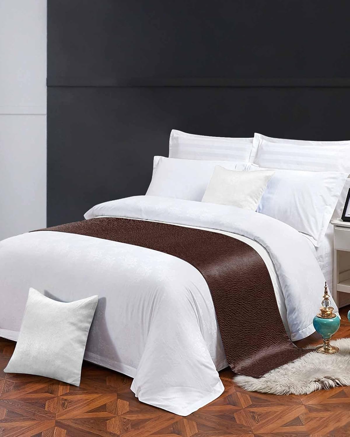 Yukro Bed Runner Scarf, Boho Brown Leather Texture Farmhouse Style Queen Bed Scarf Runner, No Fading Decorative Bedding Scarf for Bedroom Hotels Homes and Guestrooms