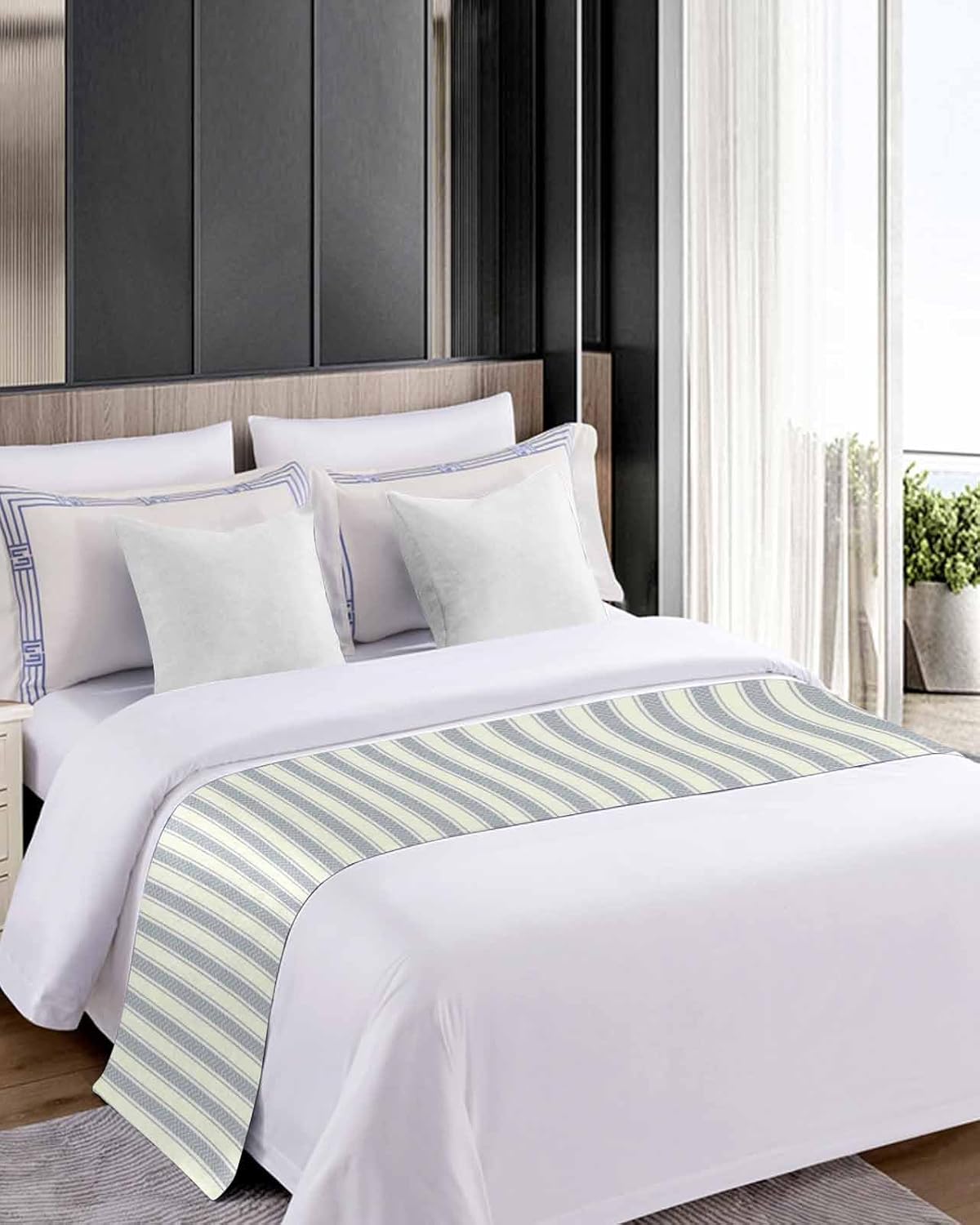 Yukro Stripe Bed Runner Scarf, Vintage Black Stripes Beige BackgroundTwin Bed Scarf Runner, No Fading Decorative Bedding Scarf for Bedroom Hotels Homes and Guestrooms