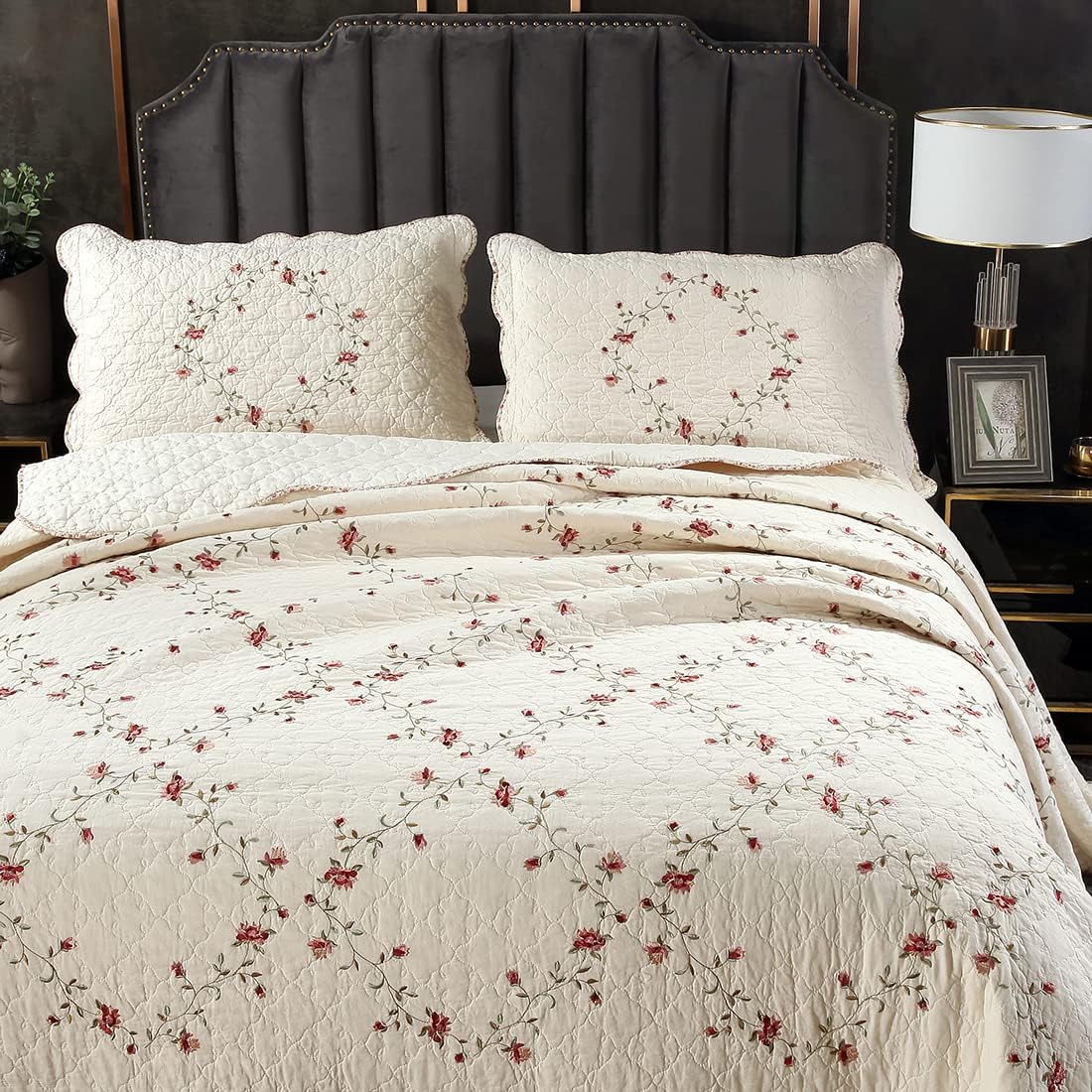 vctops 2-Piece Elegant Floral Embroidered Pillow Shams Queen Size 100% Cotton Quilted Decorative Pillow Shams Set (Cream,20"x28")