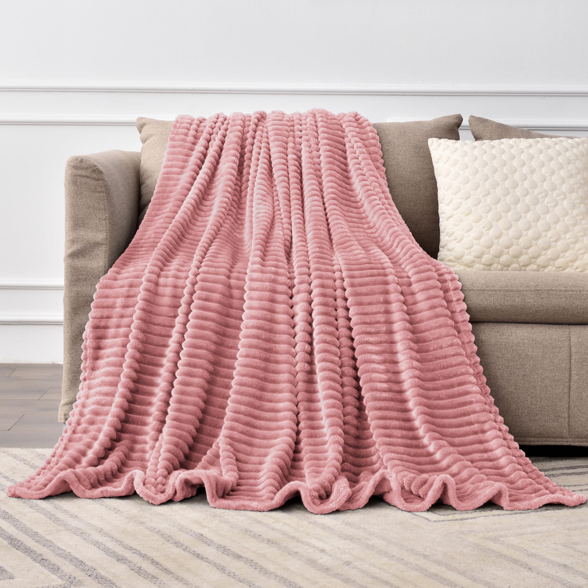BEDELITE Fleece Throw Blanket for Couch – 3D Ribbed Jacquard Soft and Warm Decorative Fuzzy Blanket – Cozy, Fluffy, Plush Lightweight Pink Throw Blankets for Bed, Sofa, 50x60 inches