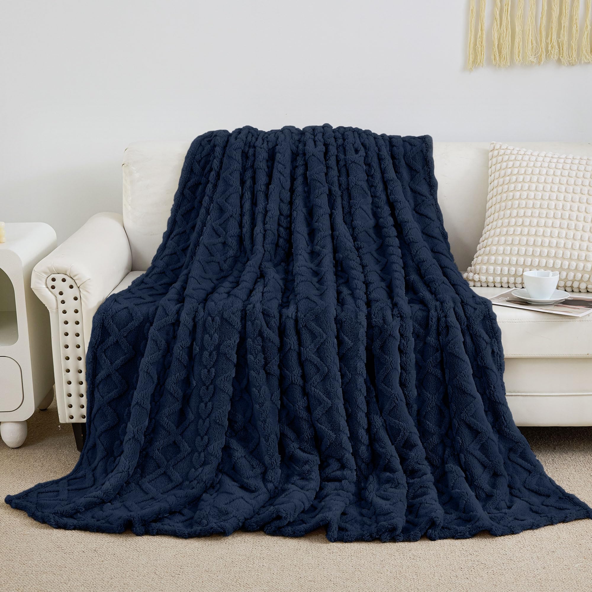 Aganear Fleece Throw Blanket