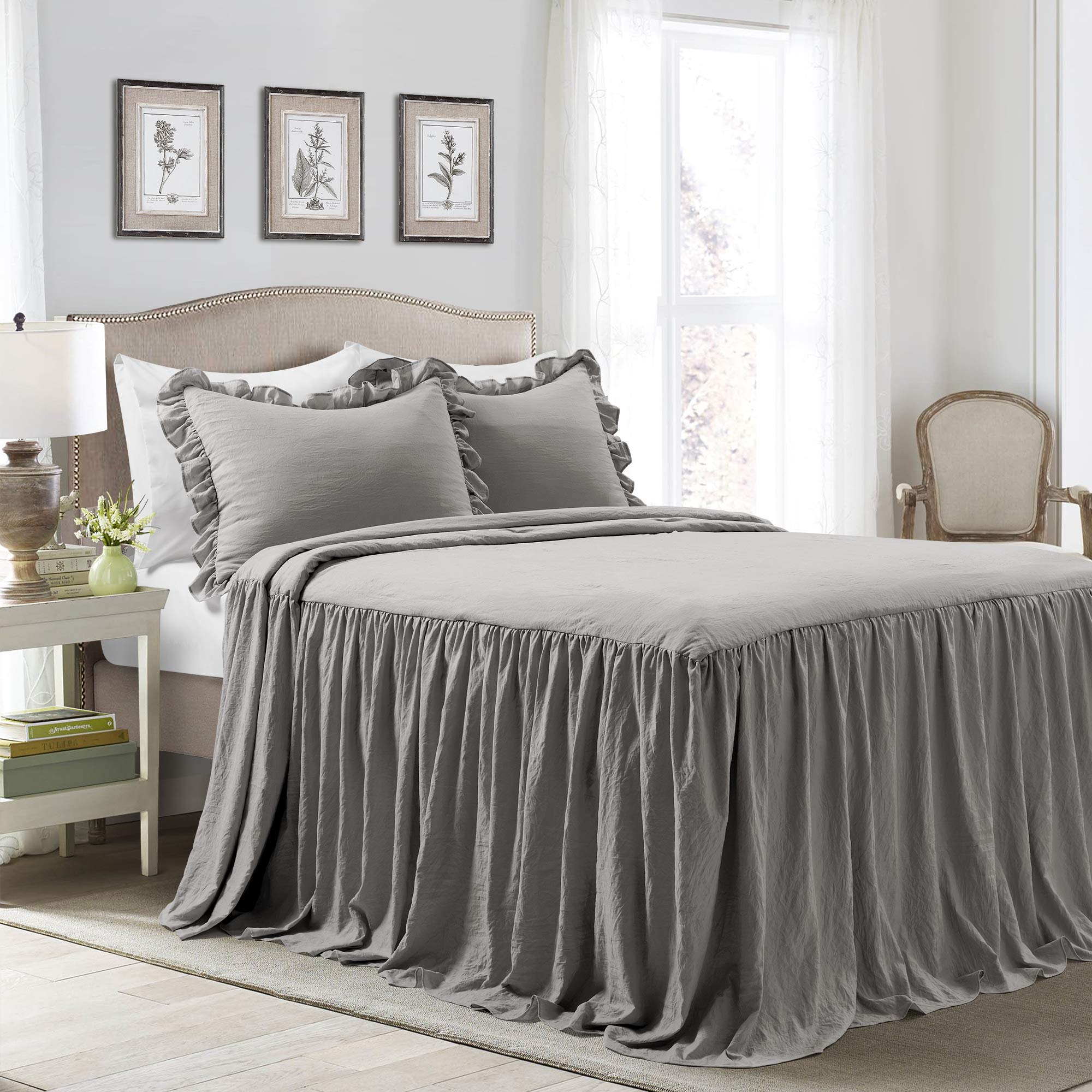 Lush Decor Ruffle Skirt Bedspread Set - 3-Piece Luxurious Farmhouse Bedding - Elegant Ruffle Detail - Timeless Style - Soft Lightweight Sheets - Queen, Sea Salt