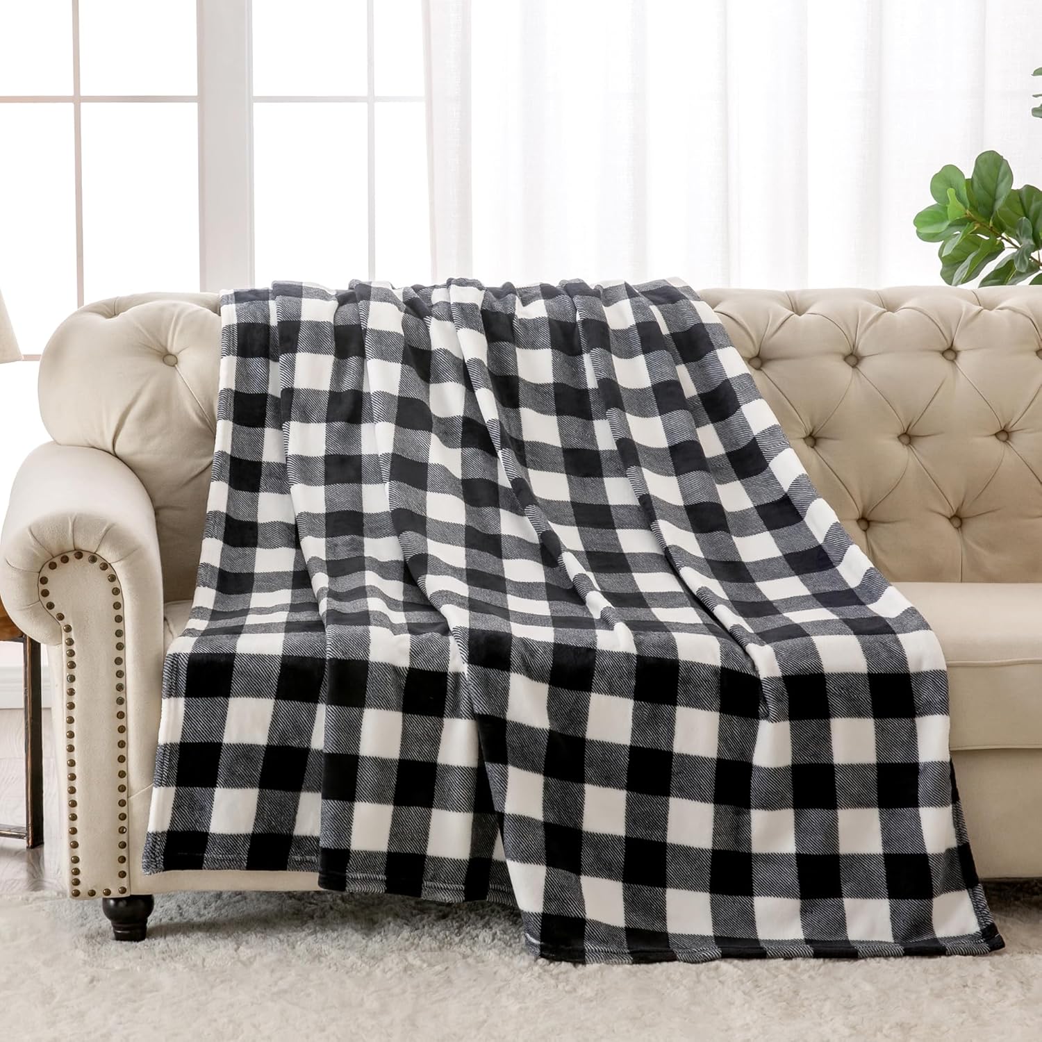 BEDELITE Plaid Fleece Throw Blanket for Couch, Black & White Checkered Flannel Blanket, Cozy & Soft Buffalo Plaid Decor Blanket for Women, Men, 50"x60"