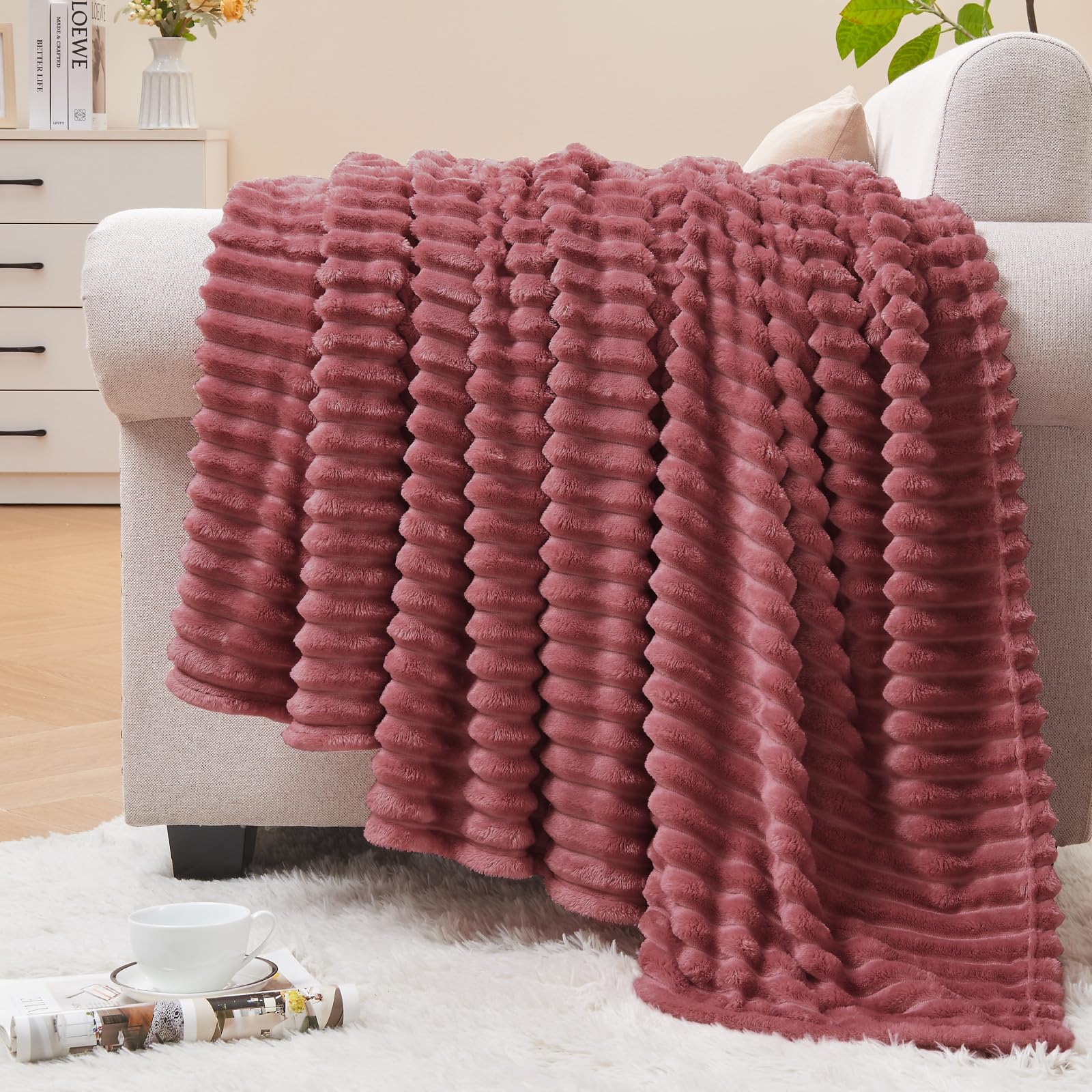 BEDELITE Fleece Throw Blanket for Couch – 3D Ribbed Jacquard Soft and Warm Decorative Fuzzy Blanket – Cozy, Fluffy, Plush Lightweight Pink Throw Blankets for Bed, Sofa, 50x60 inches