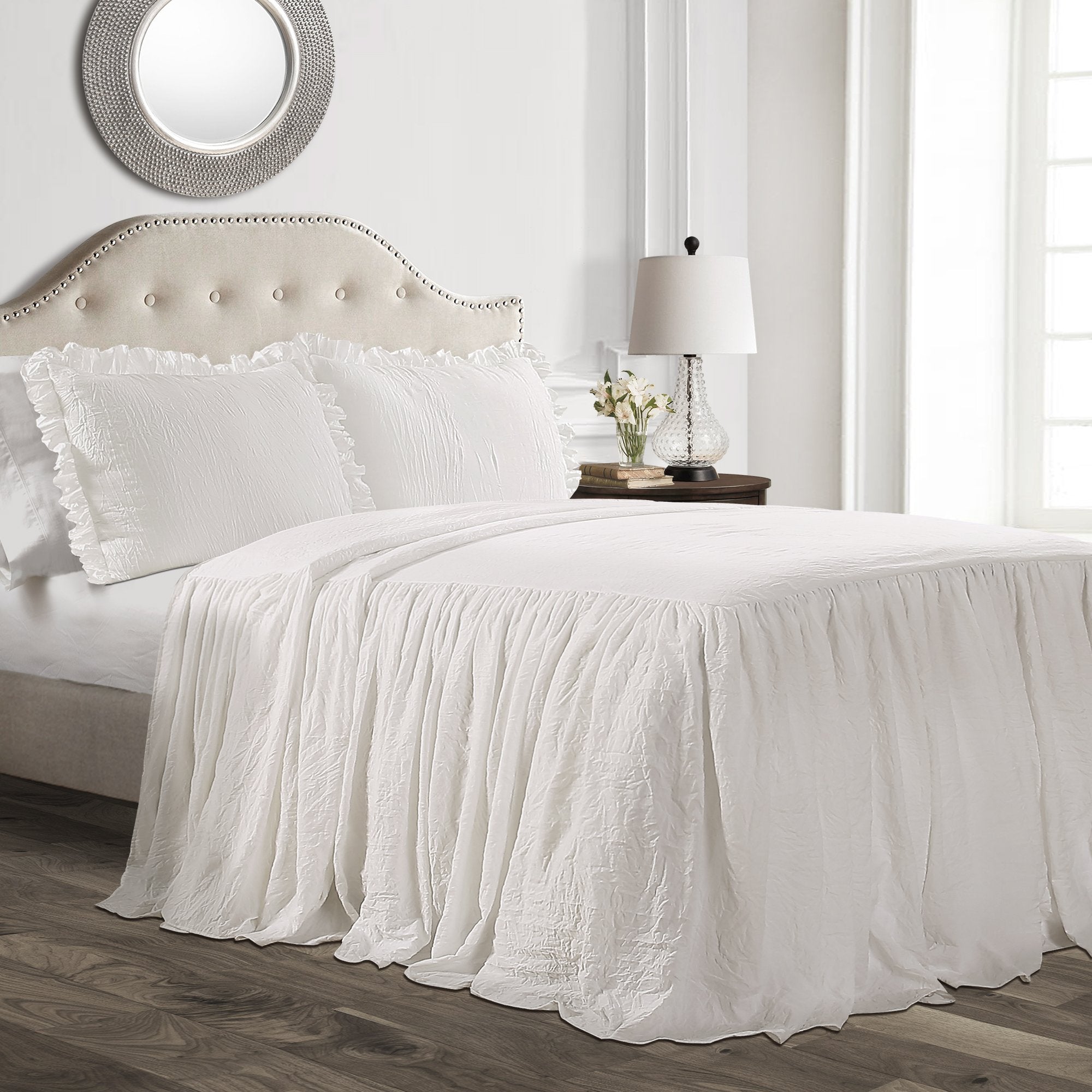 Lush Decor Ruffle Skirt Bedspread Set - 3-Piece Luxurious Farmhouse Bedding - Elegant Ruffle Detail - Timeless Style - Soft Lightweight Sheets - Queen, Sea Salt