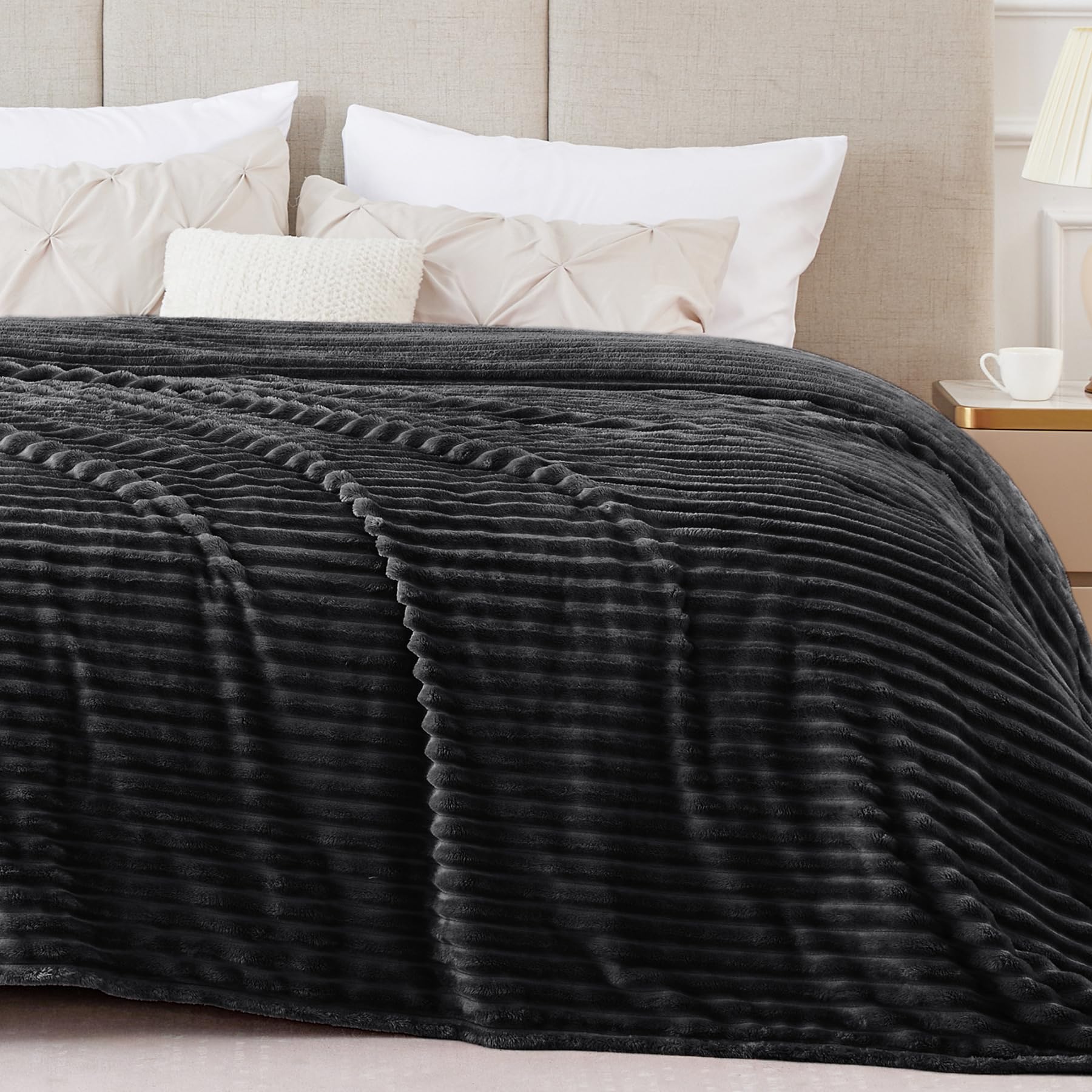 BEDELITE Fleece Throw Blanket for Couch – 3D Ribbed Jacquard Soft and Warm Decorative Fuzzy Blanket – Cozy, Fluffy, Plush Lightweight Pink Throw Blankets for Bed, Sofa, 50x60 inches