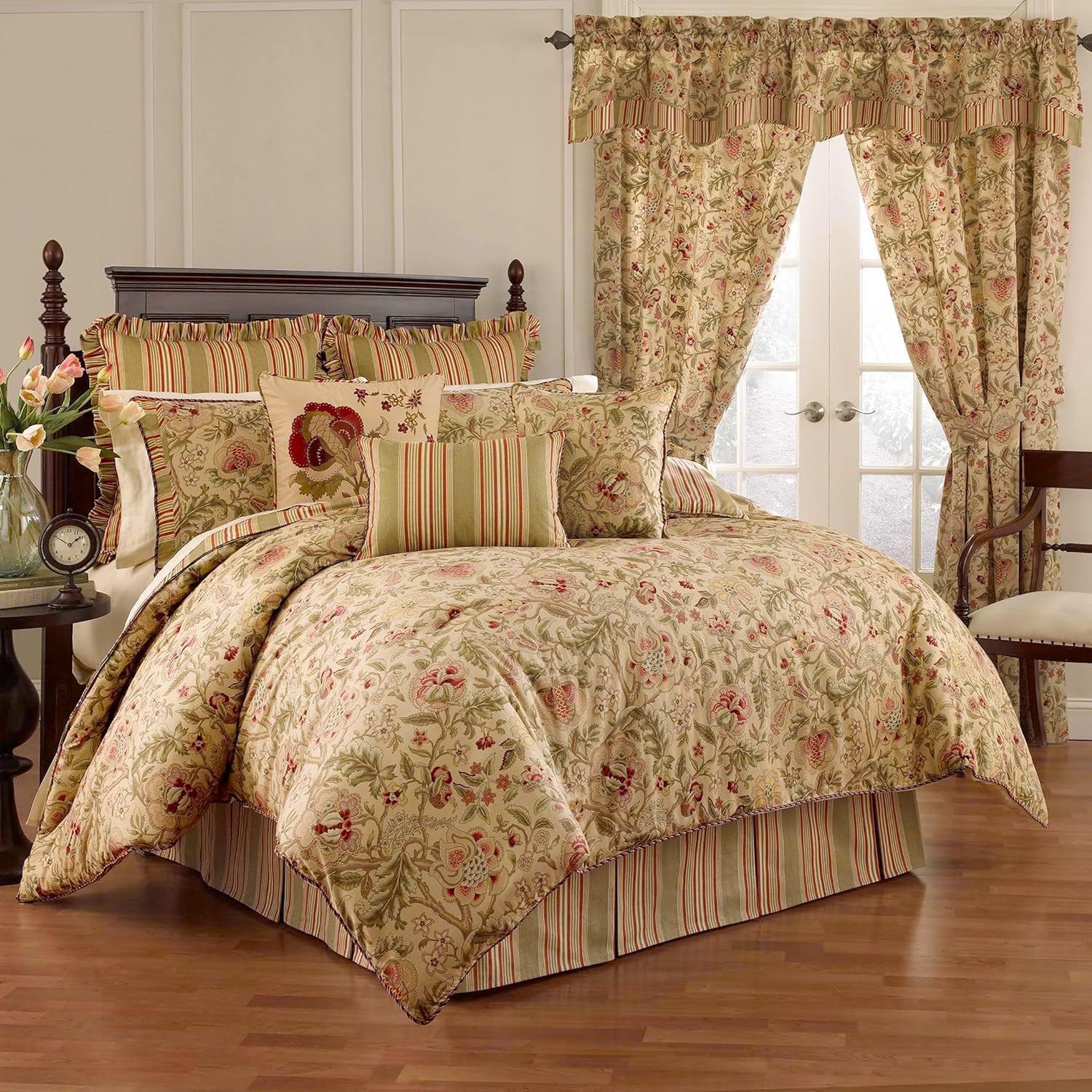 Waverly Charleston Chirp 4 Piece Quilt Set - 100% Cotton Light Weight Bedding with Bed Skirt & 2 Pillow Shams - Full/Queen Papaya