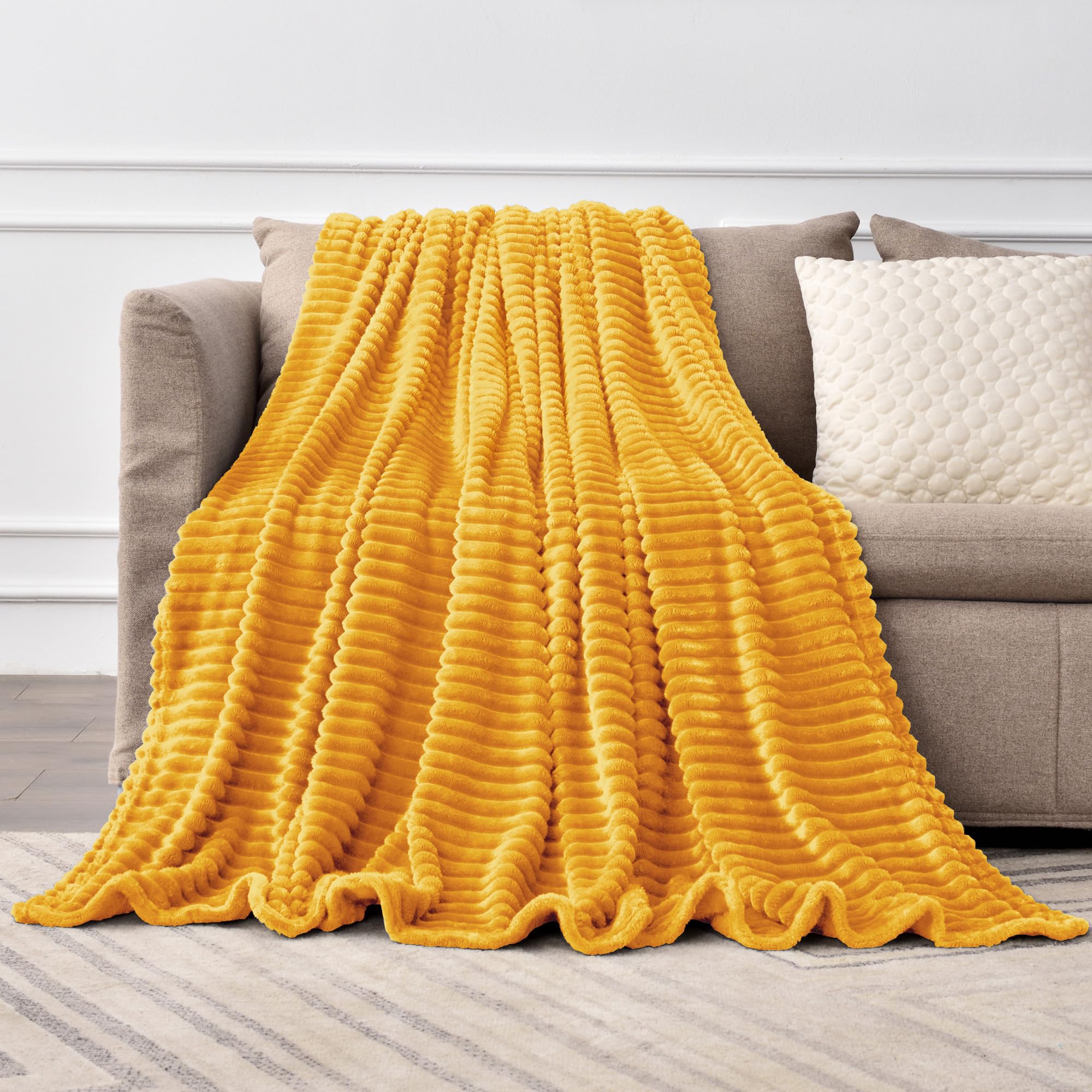 BEDELITE Fleece Throw Blanket for Couch – 3D Ribbed Jacquard Soft and Warm Decorative Fuzzy Blanket – Cozy, Fluffy, Plush Lightweight Pink Throw Blankets for Bed, Sofa, 50x60 inches