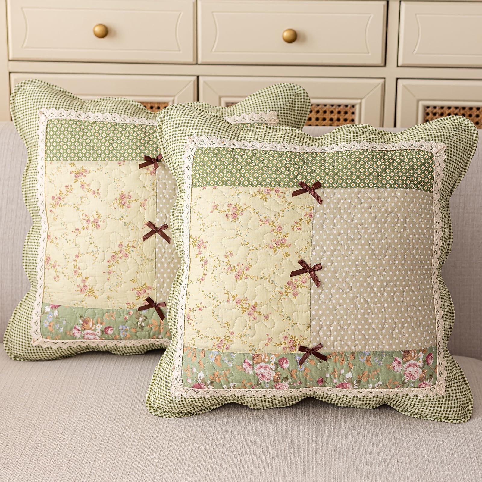 vctops Set of 2 Quilted 100% Cotton Boho Throw Pillow Covers 18" x 18" Farmhouse Country Floral Patchwork Decorative Cushion Cover, Patchwork Flower M