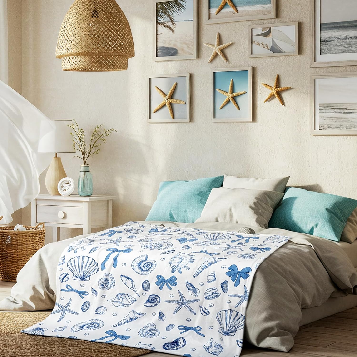 Breling Coastal Ocean Beach Throw Flannel Blanket Blue Seashells Cozy Fuzzy Warm Sea Ocean Throw Blanket Nautical Gift for Couch Sofa Bed Home Decor 60"x50"