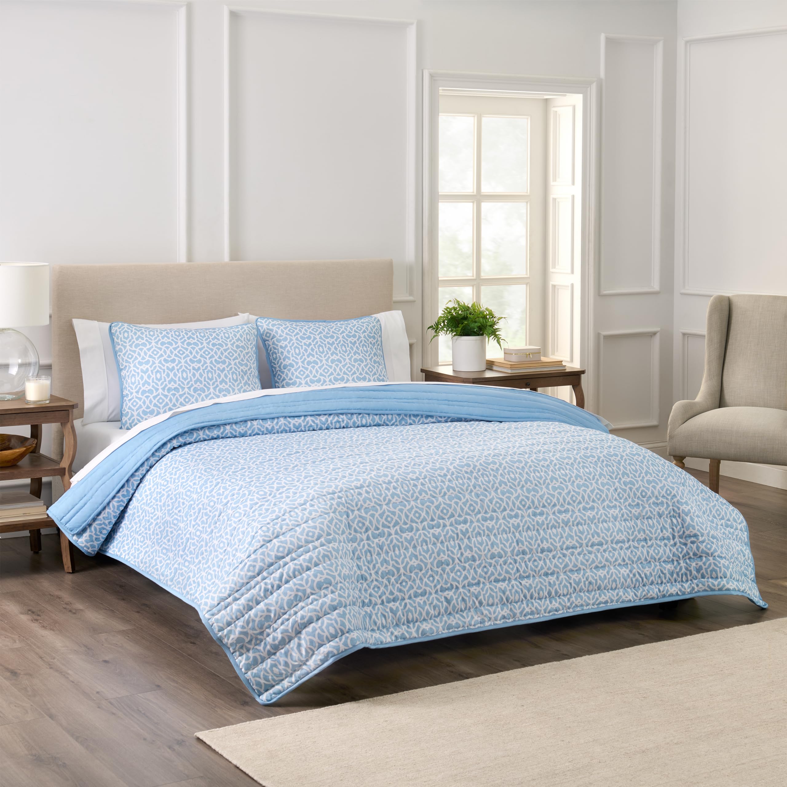 Waverly Charleston Chirp 4 Piece Quilt Set - 100% Cotton Light Weight Bedding with Bed Skirt & 2 Pillow Shams - Full/Queen Papaya
