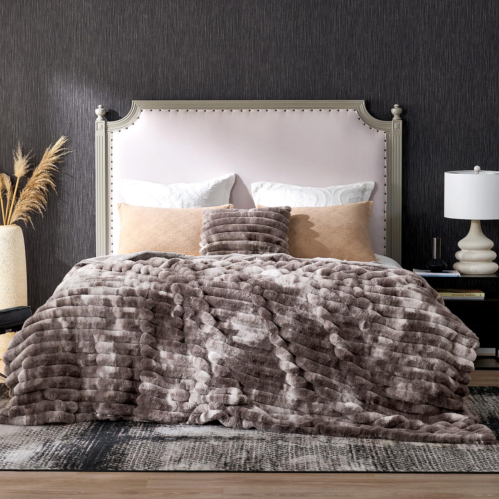 Cozy Bliss Faux Fur Throw Blanket for Couch, Cozy Warm Plush Striped Blanket for Sofa Bedroom Living Room, 50 * 60 Inches Hot Pink