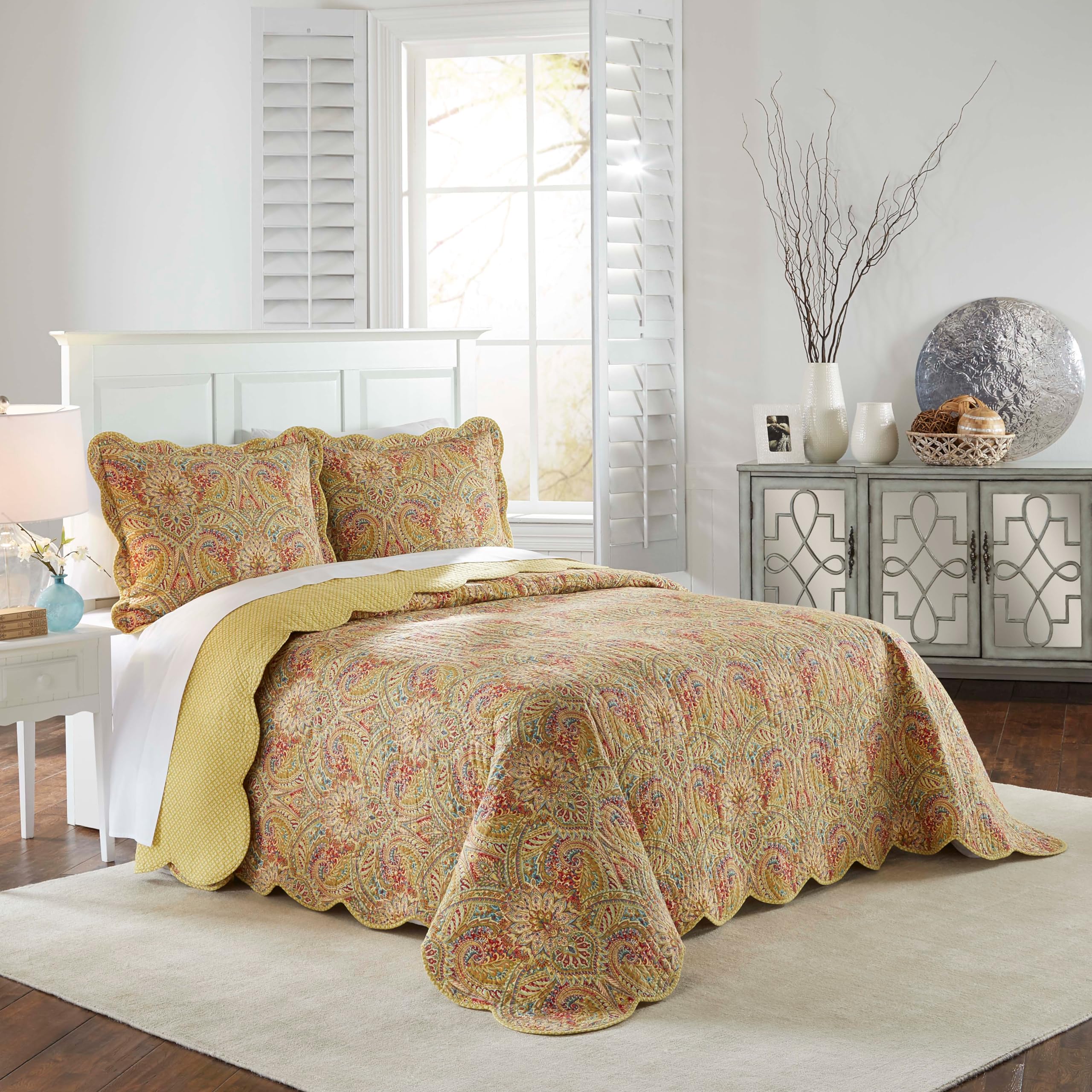Waverly Charleston Chirp 4 Piece Quilt Set - 100% Cotton Light Weight Bedding with Bed Skirt & 2 Pillow Shams - Full/Queen Papaya