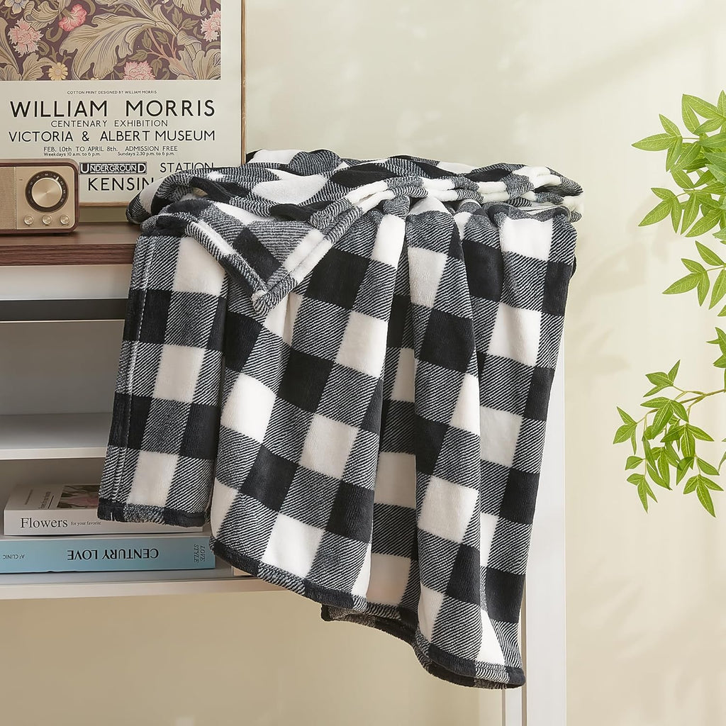BEDELITE Plaid Fleece Throw Blanket for Couch, Black & White Checkered Flannel Blanket, Cozy & Soft Buffalo Plaid Decor Blanket for Women, Men, 50"x60"