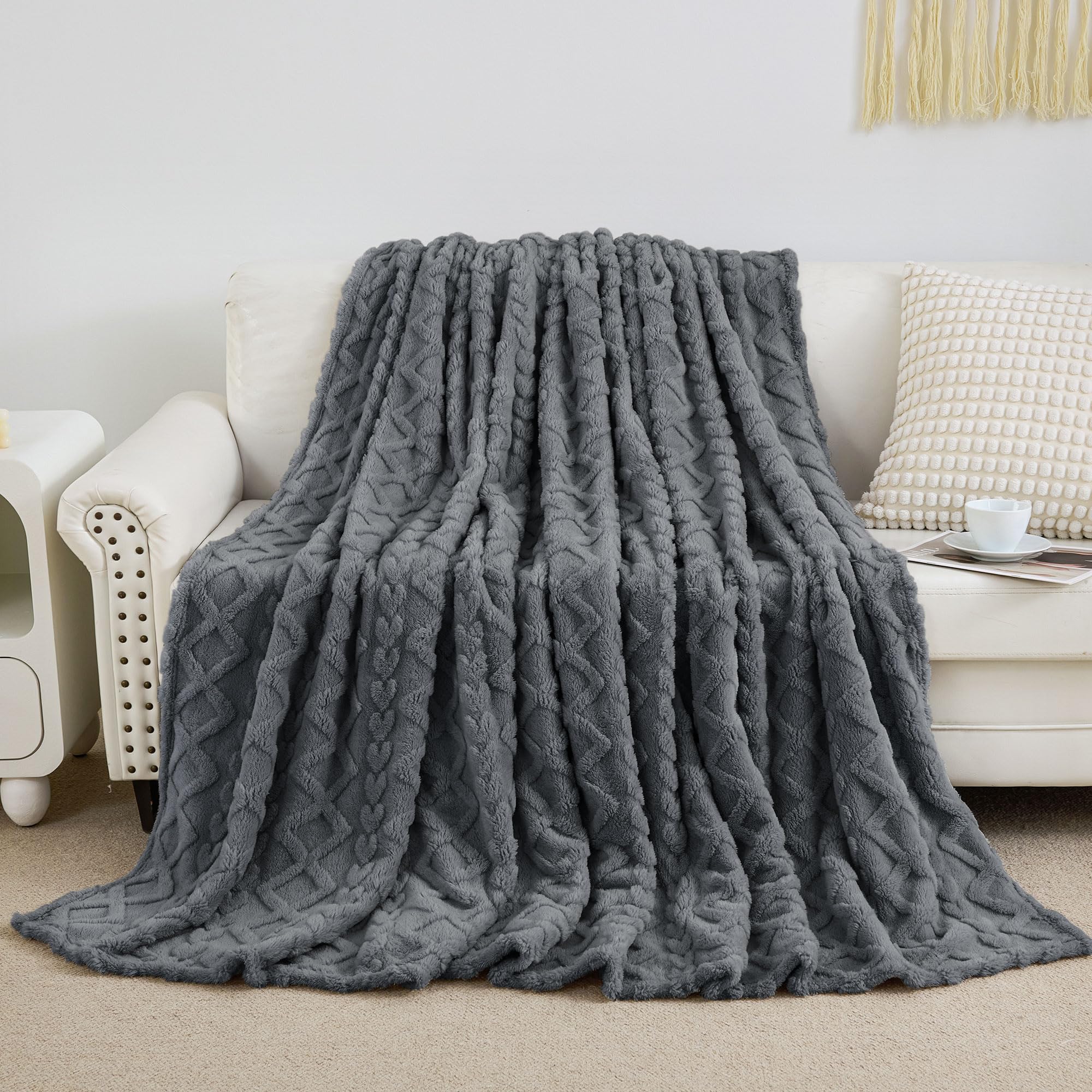 Aganear Fleece Throw Blanket