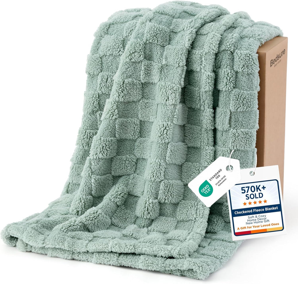 Bedsure GentleSoft Sage Green Throw Blanket for Couch - Checkered Cute Fleece Blankets, Soft Cozy Summer Throw for Bedroom Home Decor Gifts for Mom Girls, Green, 50x60 Inches