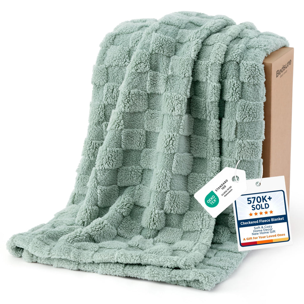 Bedsure GentleSoft Sage Green Throw Blanket for Couch - Checkered Cute Fleece Blankets, Soft Cozy Summer Throw for Bedroom Home Decor Gifts for Mom Girls, Green, 50x60 Inches