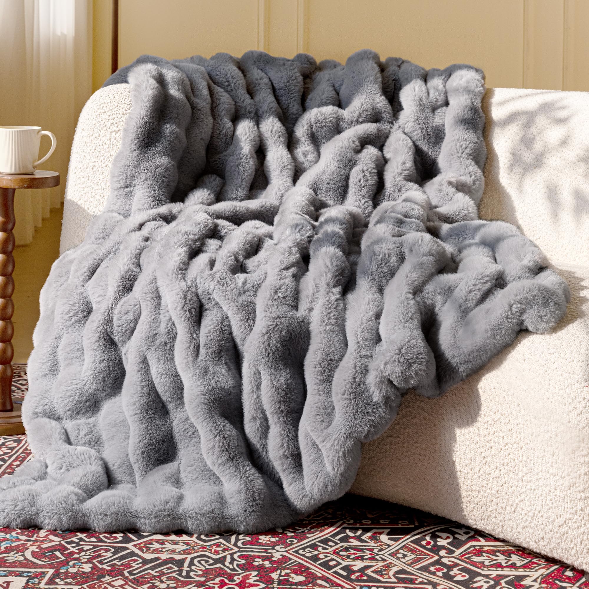 Ultra Soft Cozy Faux Fur Throw Blanket, Fuzzy Plush Thick Bubble Blanket, Luxury Fluffy Blanket for Couch, Sofa, Bedroom, and Living Room, 50x60 Inches, Cream White