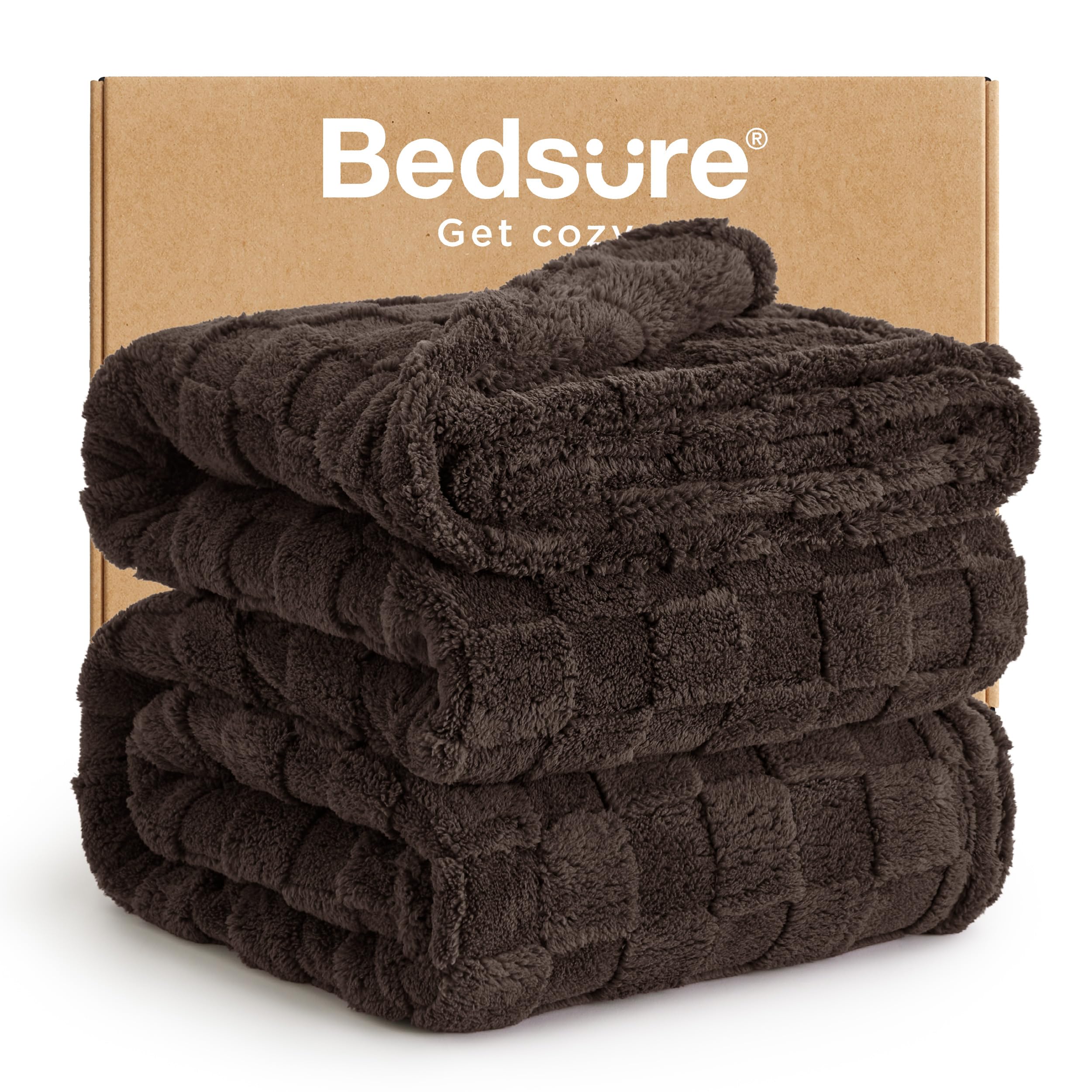 Bedsure GentleSoft Sage Green Throw Blanket for Couch - Checkered Cute Fleece Blankets, Soft Cozy Summer Throw for Bedroom Home Decor Gifts for Mom Girls, Green, 50x60 Inches