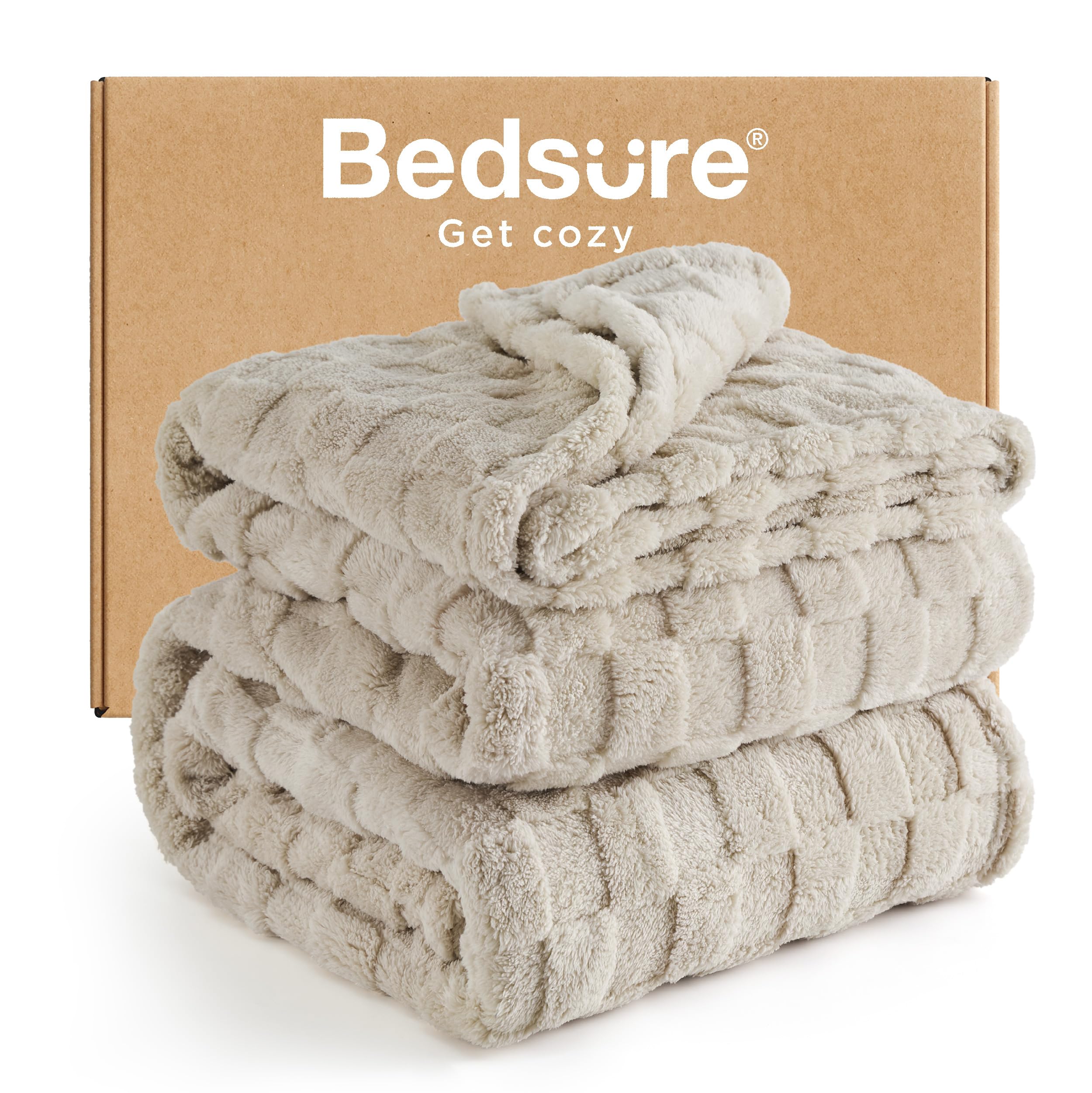 Bedsure GentleSoft Sage Green Throw Blanket for Couch - Checkered Cute Fleece Blankets, Soft Cozy Summer Throw for Bedroom Home Decor Gifts for Mom Girls, Green, 50x60 Inches
