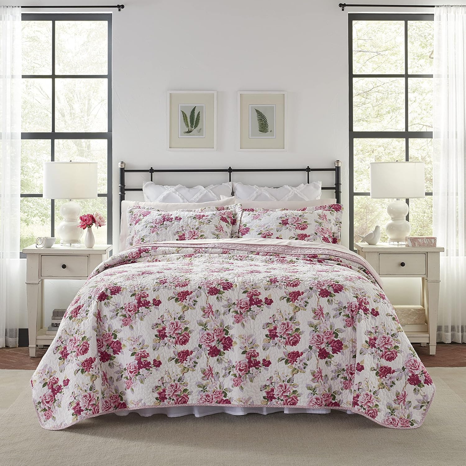 Laura Ashley - Queen Quilt Set, Reversible Cotton Bedding with Matching Shams, Lightweight Home Decor for All Seasons (Lidia Pink, Queen)