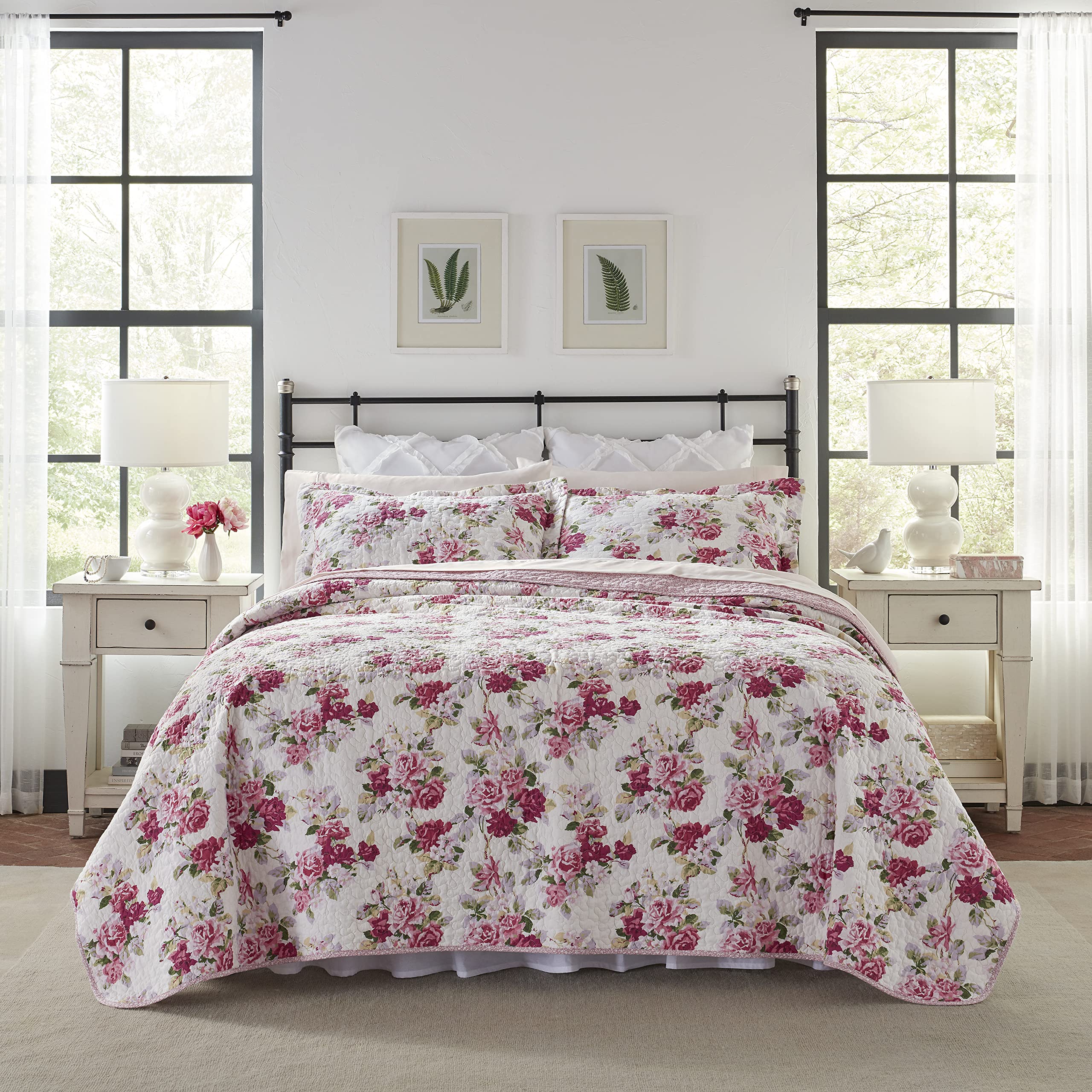 Laura Ashley - Queen Quilt Set, Reversible Cotton Bedding with Matching Shams, Lightweight Home Decor for All Seasons (Lidia Pink, Queen)